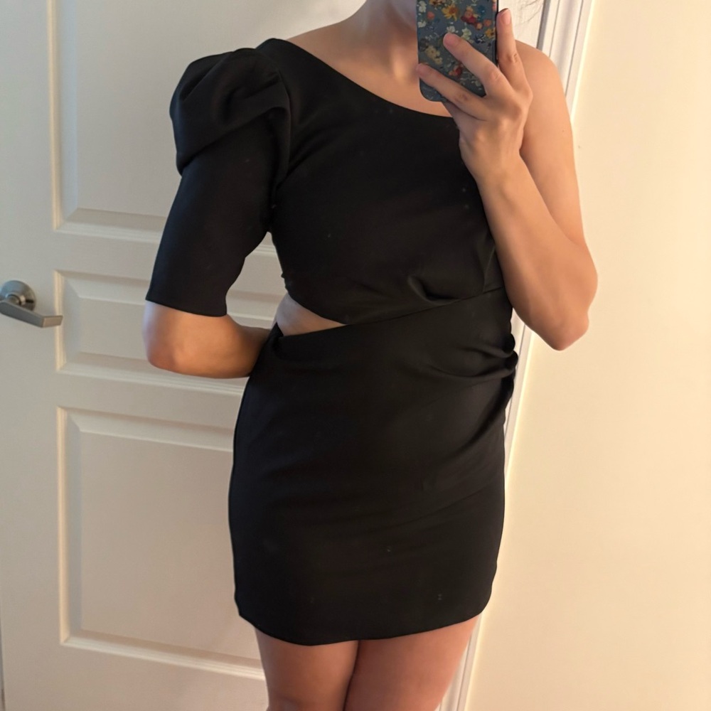 DO+BE Black One-Shoulder Dress